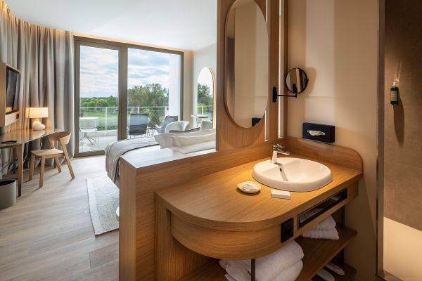 Escapade en Chambre Deluxe