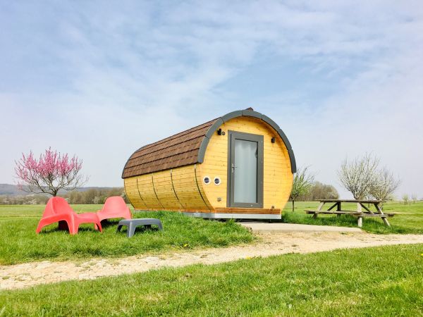 Nuitée en famille en hébergement insolite en Bourgogne entre Tournus et Cluny