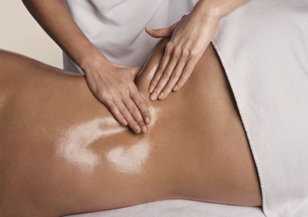 Massage Équilibre aux Huiles Essentielles by Clarins - Duo 60 minutes