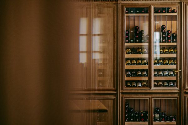 Au coeur de la cave à vins