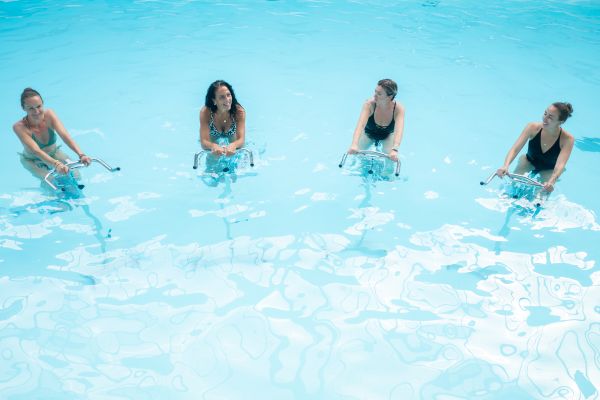 10 séances de cours collectifs (Aqua sport ou Fitness)